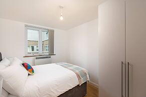 Skyvillion - Spacious 2bed W Balcony In Barnet