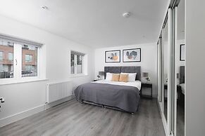 Skyvillion Vineyard Court, Enfield, 2 Bed, With Garden