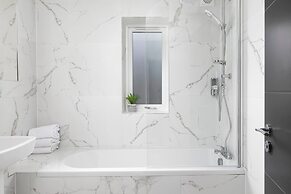 Skyvillion Vineyard Court, Enfield, 2 Bed, With Garden