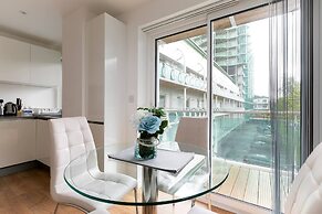 Skyvillion Tower Point Enfield 1bed W Balcony