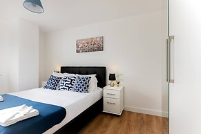 Skyvillion Tower Point Enfield 1bed W Balcony