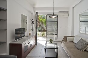 Milanou Glyfada G1 First