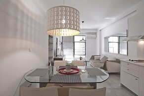 Milanou Glyfada G1 First