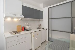 Milanou Glyfada G1 First