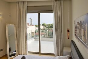 Vari Views in Vari With 3 Bedrooms and 3 Bathrooms