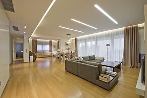 Vari Views in Vari With 3 Bedrooms and 3 Bathrooms