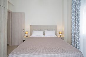 Piraeus Wave in Piraeus