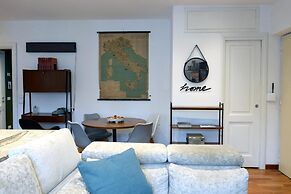 Homethic Piramide in Rome