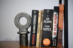 Homethic Piramide in Rome