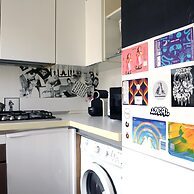 Homethic Piramide in Rome