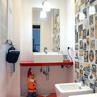 Homethic Piramide in Rome