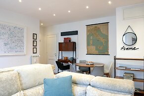 Homethic Piramide in Rome