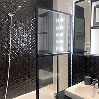 Homethic Piramide in Rome