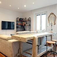 Homethic Piramide in Rome