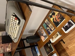 Homethic Piramide in Rome