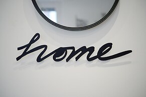 Homethic Piramide in Rome