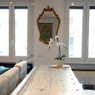 Homethic Piramide in Rome