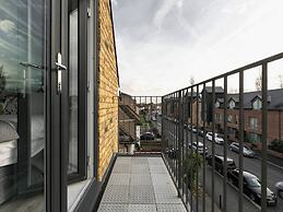 Skyvillion -vineyard Court- Enfield 1bed With Balcony