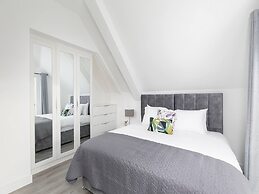 Skyvillion -vineyard Court- Enfield 1bed With Balcony