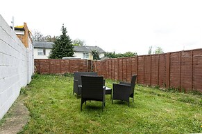 Skyvillion - 2bed House W Grdn&parking In Hatfield