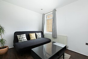 Skyvillion - 2bed House W Grdn&parking In Hatfield