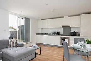Skyvillion - Huge 4bed Apartment W/balcony&parking