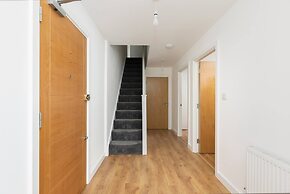 Skyvillion - Huge 4bed Apartment Wbalcony - Parking