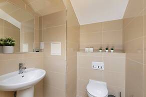 Skyvillion - Huge 4bed Apartment Wbalcony - Parking