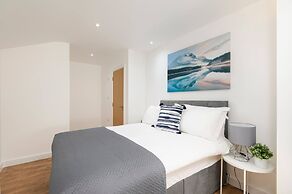 Skyvillion - Huge 4bed Apartment Wbalcony - Parking