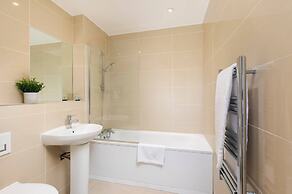 Skyvillion - Huge 4bed Apartment Wbalcony - Parking