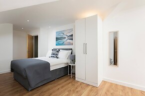 Skyvillion - Huge 4bed Apartment Wbalcony - Parking