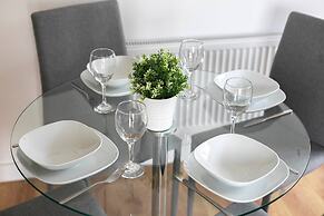 Skyvillion - Huge 4bed Apartment Wbalcony - Parking