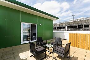 Skyvillion - Huge 4bed Apartment Wbalcony - Parking