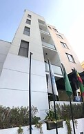 Cot Hotel