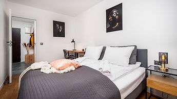 Złota Apartments City Centre by Sun & Snow