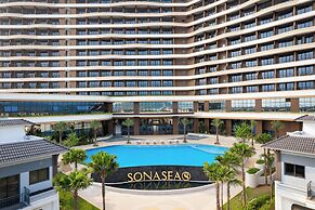 Wyndham Garden Sonasea Van Don