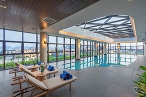 Wyndham Garden Sonasea Van Don