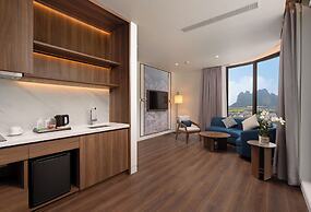 Wyndham Garden Sonasea Van Don