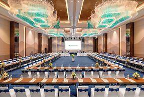 Wyndham Garden Sonasea Van Don