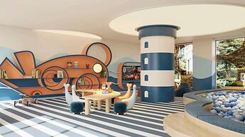 Wyndham Garden Sonasea Van Don