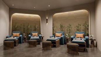 Wyndham Garden Sonasea Van Don