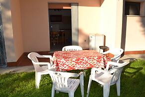 Experience Comfort by the Coast - Beahost Rentals