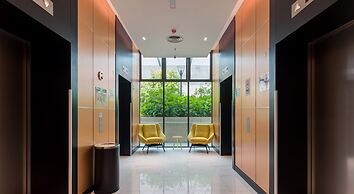 The Luxe & The Colony, KLCC