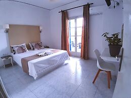 Summer Holiday by Atalos Suites