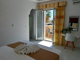 Summer Holiday by Atalos Suites