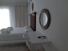 Summer Holiday by Atalos Suites