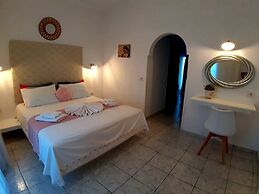 Summer Holiday by Atalos Suites