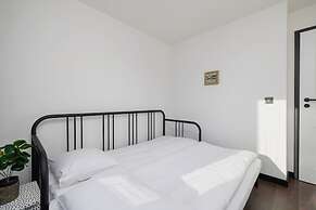 Two-bedroom Strzelców 9 by Renters