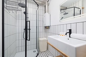 Two-bedroom Strzelców 9 by Renters