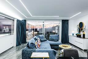 Azzurra Seaview House With Terrace by Wonderful Italy